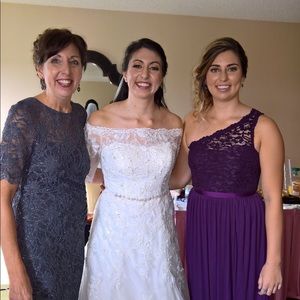 David’s Bridal One Shoulder Long Lace Size 6